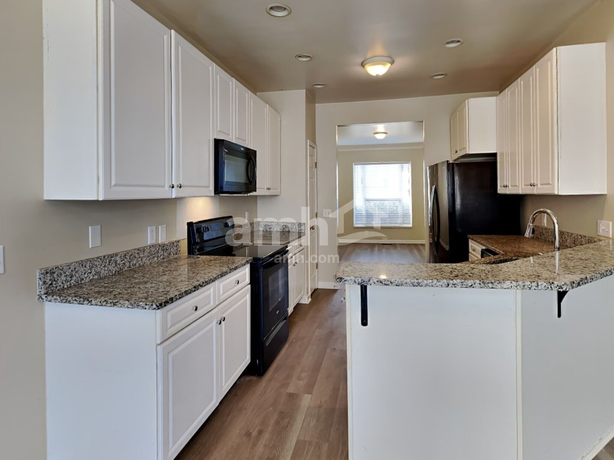 Building Photo - 2365 Edencrest Dr