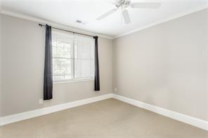 Building Photo - 825 Highland Ln NE