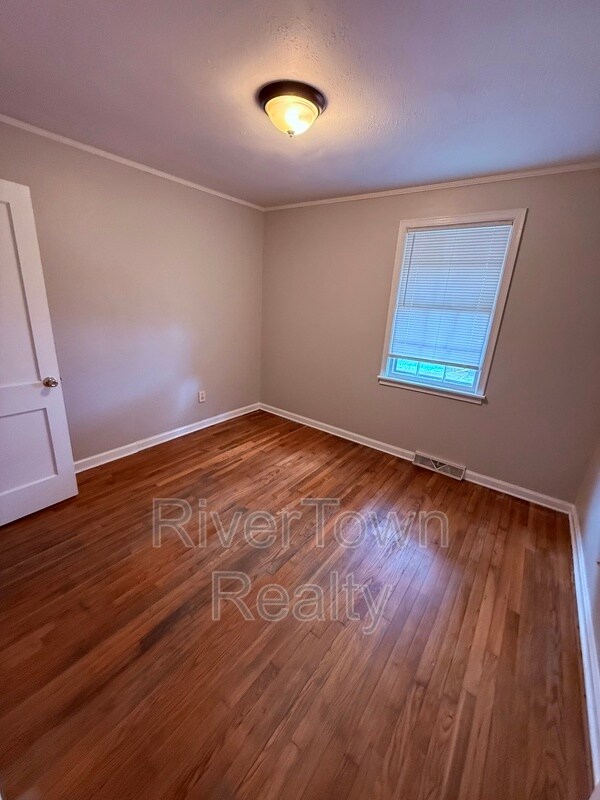 Building Photo - 4406 Ferndale Rd