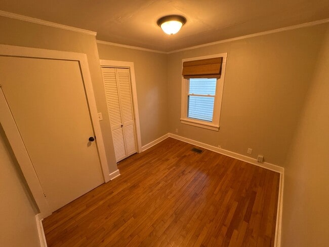 Building Photo - Classic charm meets modern comfort in this updated Madison cottage with a large backyard and conv...