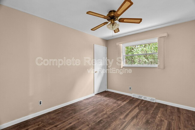 Building Photo - 7219 Harney Ave