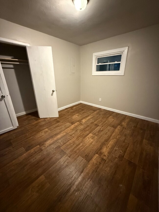 Building Photo - 1704 Highpoint Ave