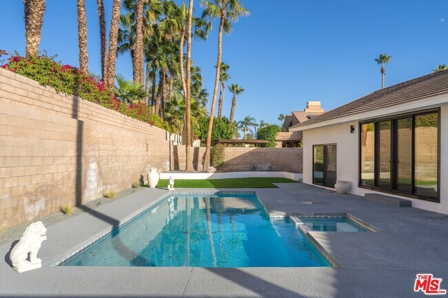 Building Photo - 70895 Ironwood Dr