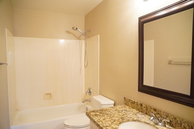 Building Photo - Beautiful Chandler Rental Dobson & Ray