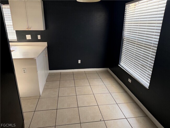 Building Photo - 4928 Leonard Blvd S