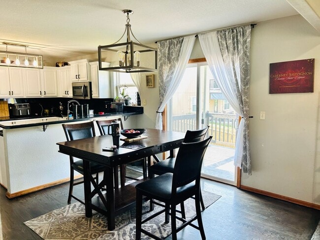 Building Photo - Beautiful Single Family Home, Sutter Woods...