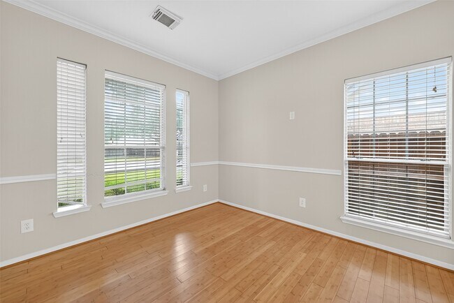 Building Photo - 21519 San Marino Dr