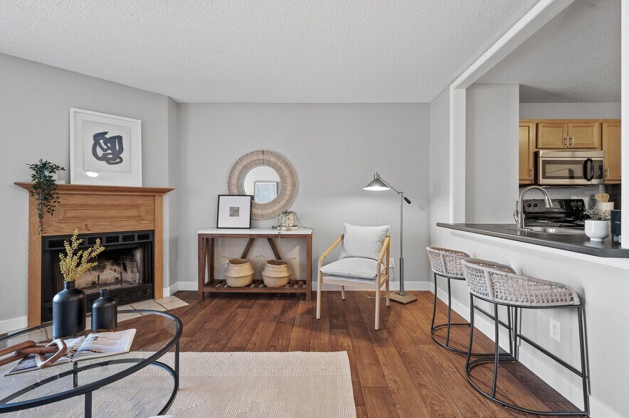 Primary Photo - Lexington Hills Apartments
