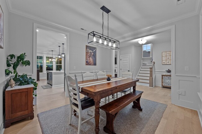 Building Photo - Exquisite 4 Bedroom/4 bath home in the Wyn...