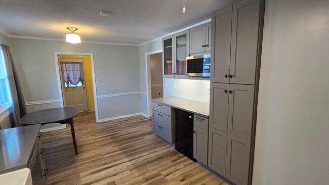 Building Photo - 4 Bedroom