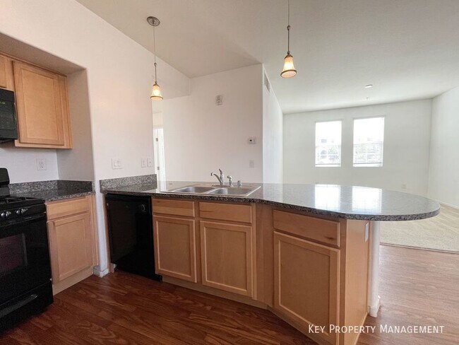 Building Photo - 50 Aura de Blanco St