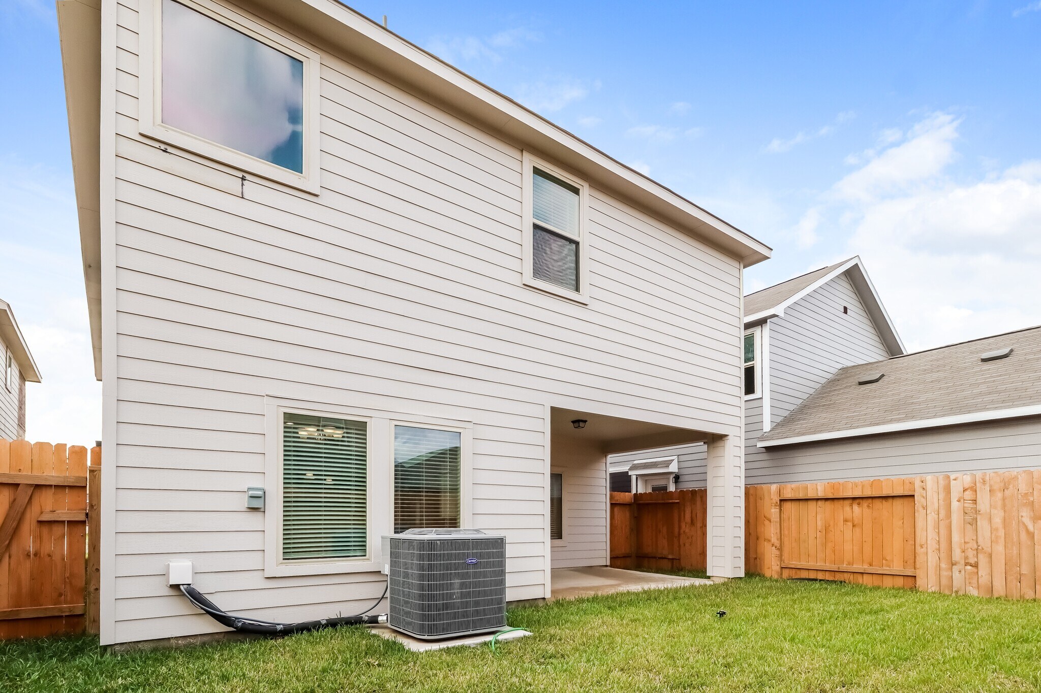 Building Photo - 7946 Fijian Cypress Dr