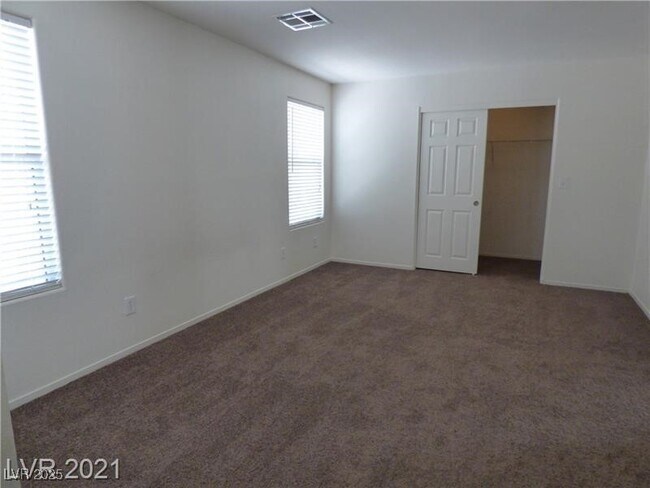 Building Photo - 6082 Las Nubes Dr