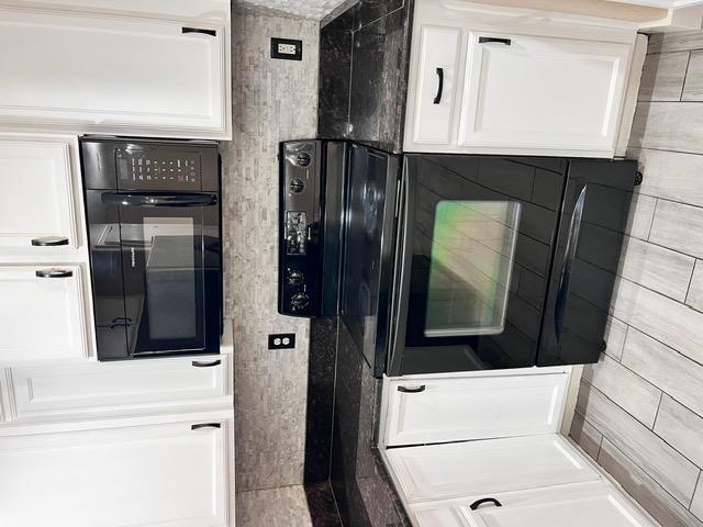 Building Photo - 5786 S 240th Dr