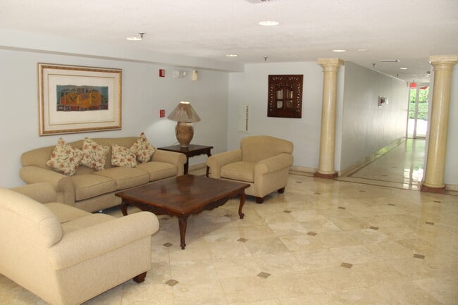 Building Photo - 1834 Brickell Ave