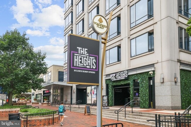 Building Photo - 4817 Chevy Chase Blvd