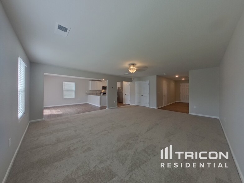 Building Photo - 8112 Derby Wood Ln