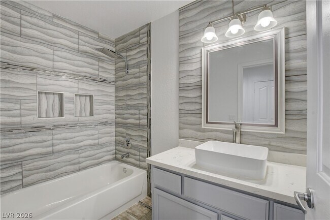 Building Photo - 3557 Sedwick Dr