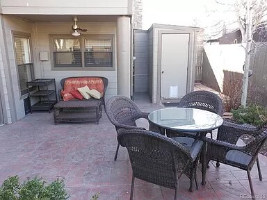 Building Photo - 542 Steele St