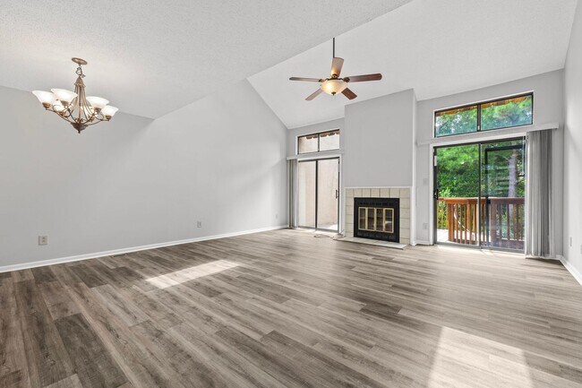 Building Photo - 3959 Aeries Way