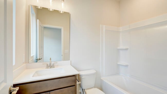 Building Photo - 5509 Swaling St