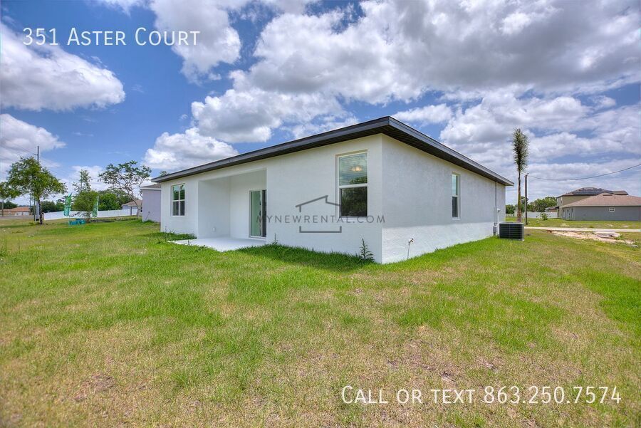 Building Photo - 351 Aster Ct