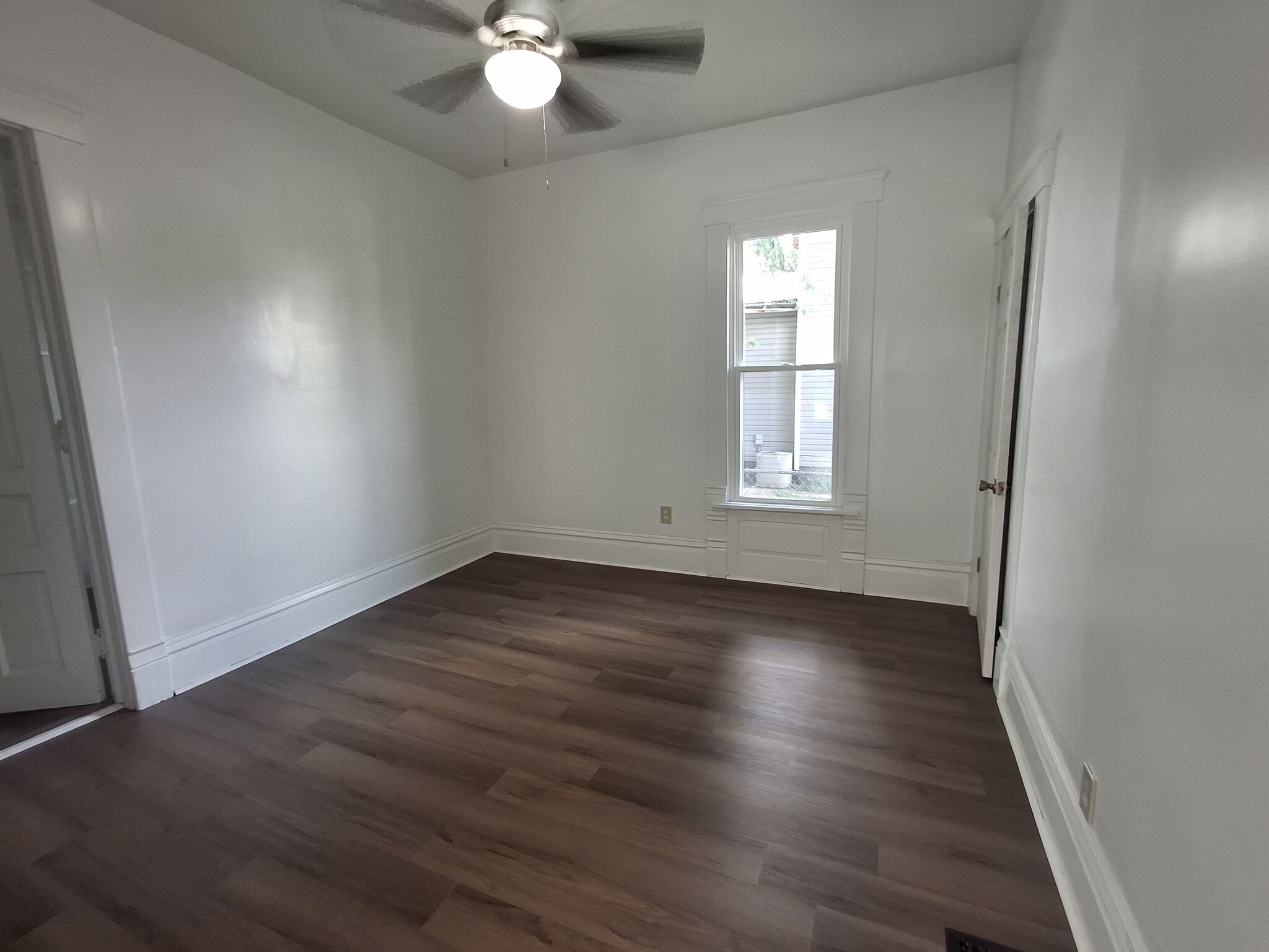 Building Photo - 405 Andover St