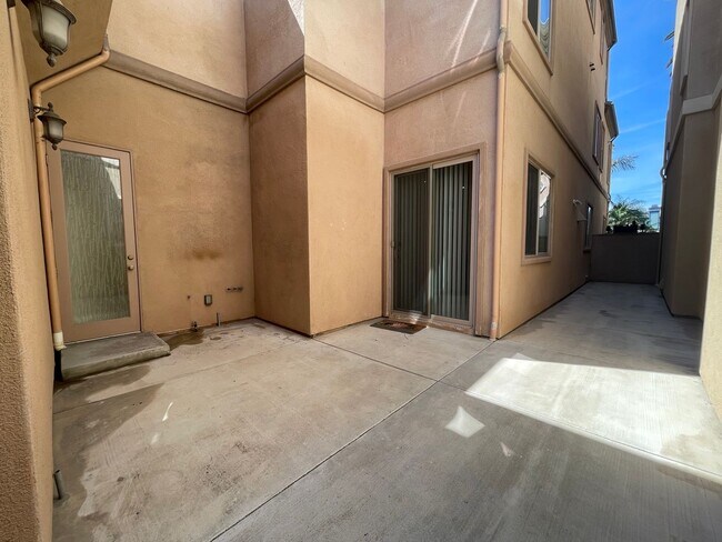 Building Photo - Spacious Custom Built Downtown Huntington Beach Home with Elevator