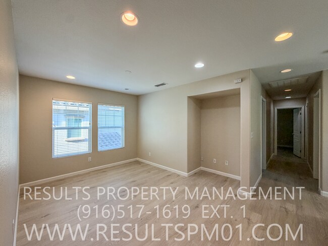 Building Photo - 1177 Impressionist Loop