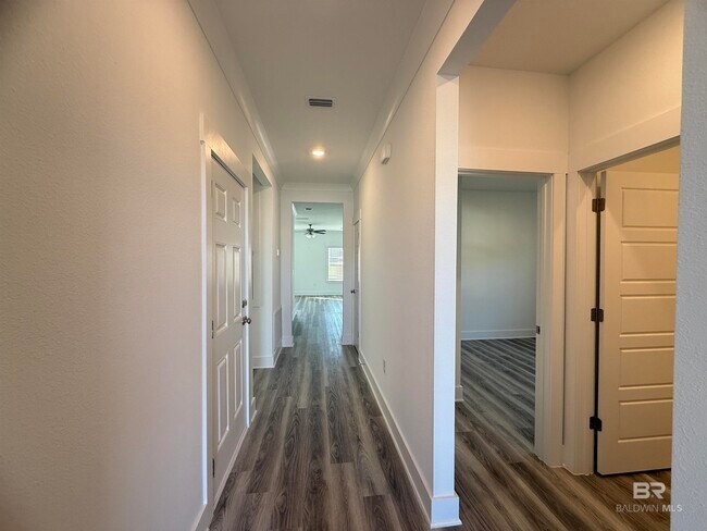 Building Photo - 408 Meriwether Ct