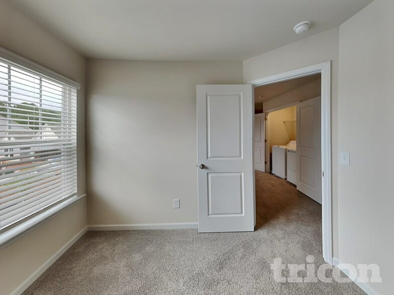 Building Photo - 467 Prescott Wy