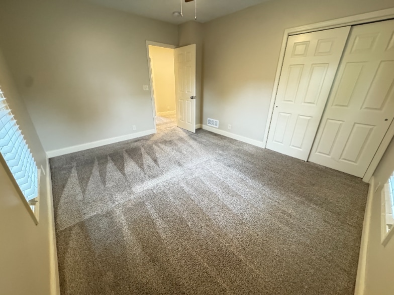 Building Photo - 2500 R St