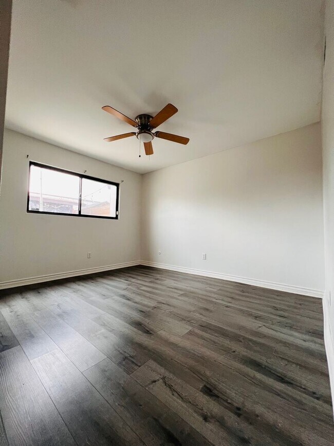 Building Photo - **Spacious Casita Style Condo 3 Bedrooms 2 Bathrooms**