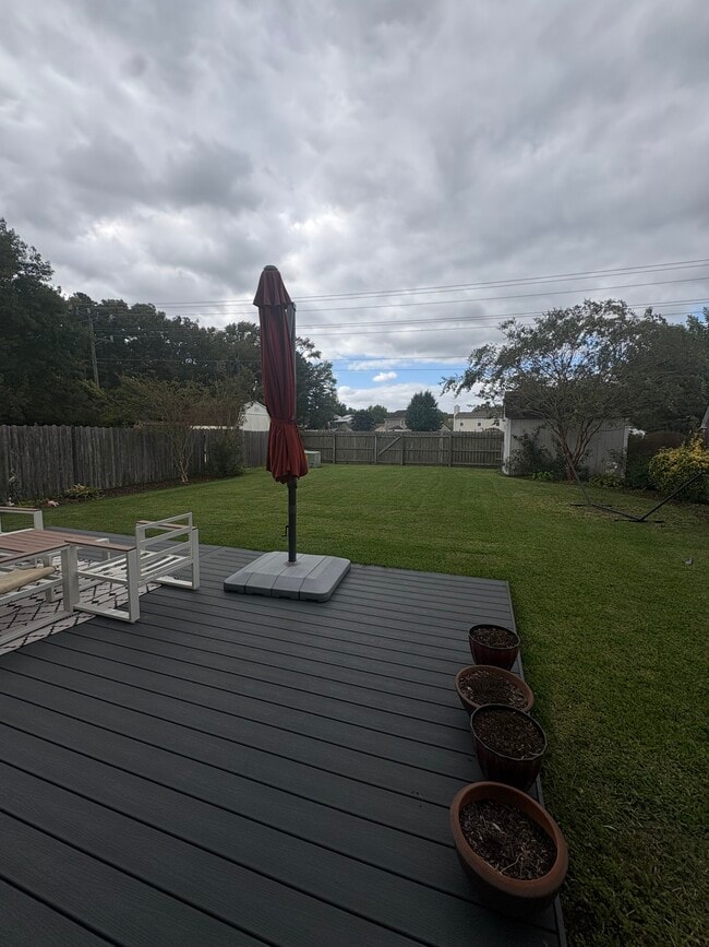 Building Photo - Andrew property