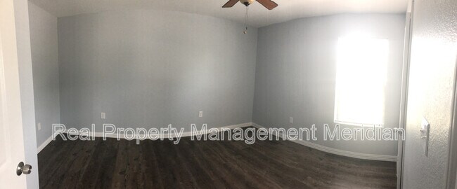 Building Photo - 3203 McCart Ave
