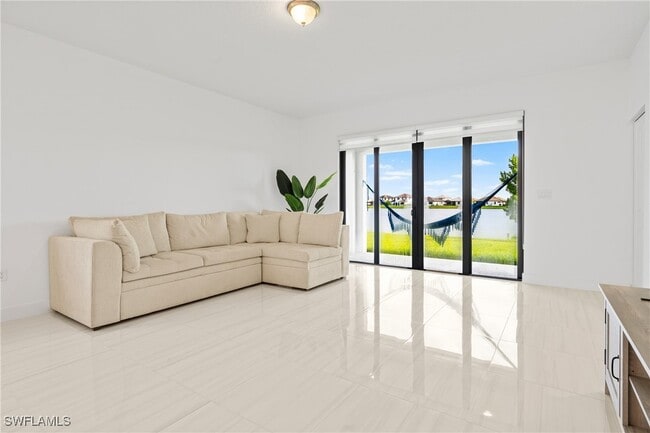 Building Photo - 4951 Brigata Wy