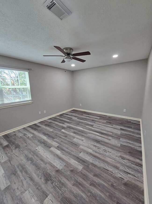 Building Photo - 205 Winter Park