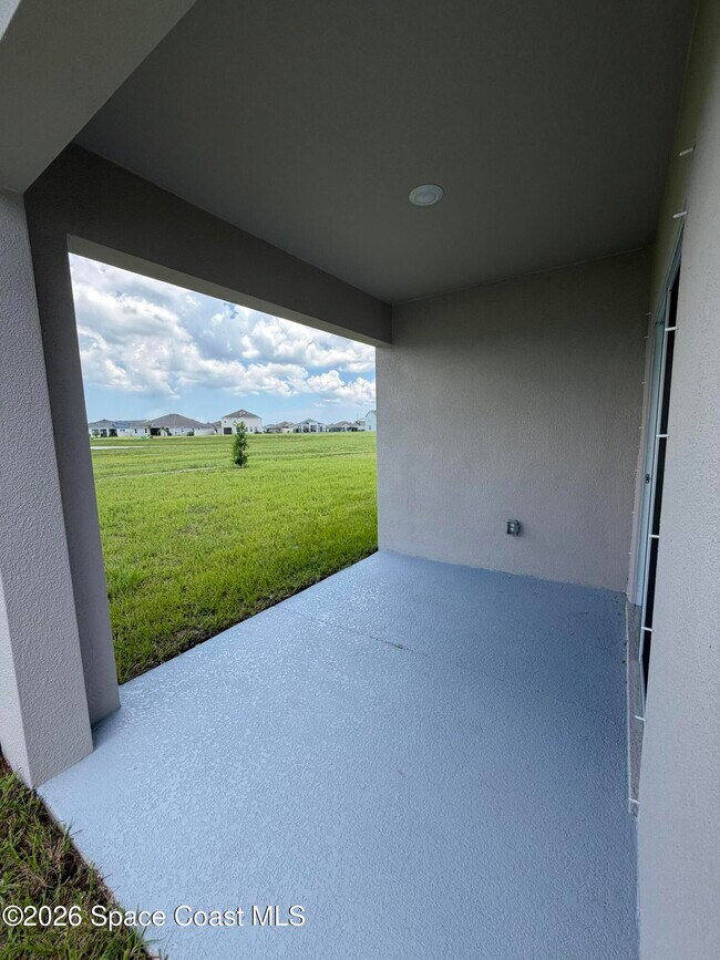 Building Photo - 1493 Garabaldi Cir SE