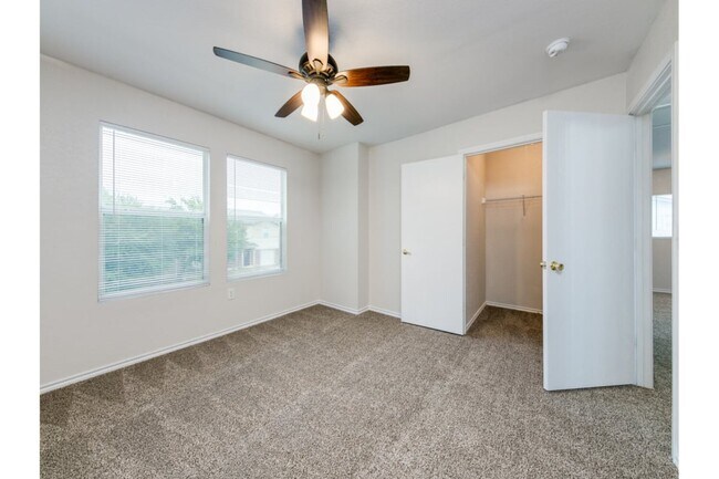 Building Photo - 6022 Plumbago Pl