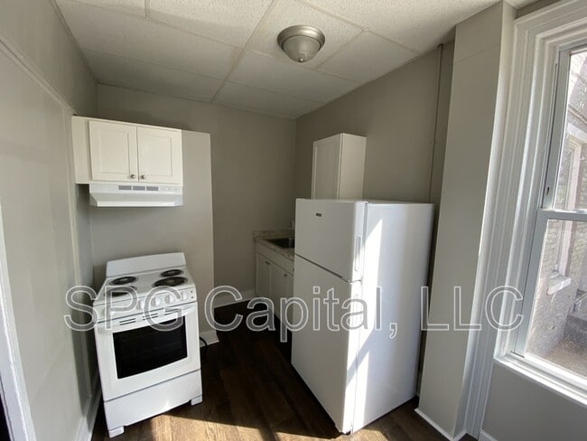 Building Photo - 201 N Broad St