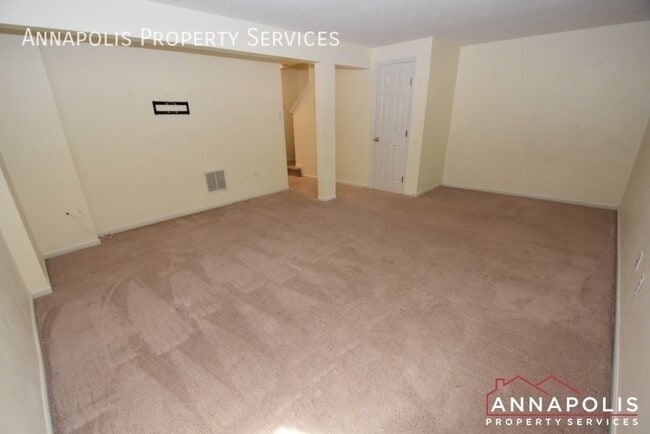 Building Photo - 1245 Seminole Dr