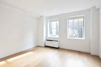 Building Photo - 2 bedroom in NEW YORK NY 10005