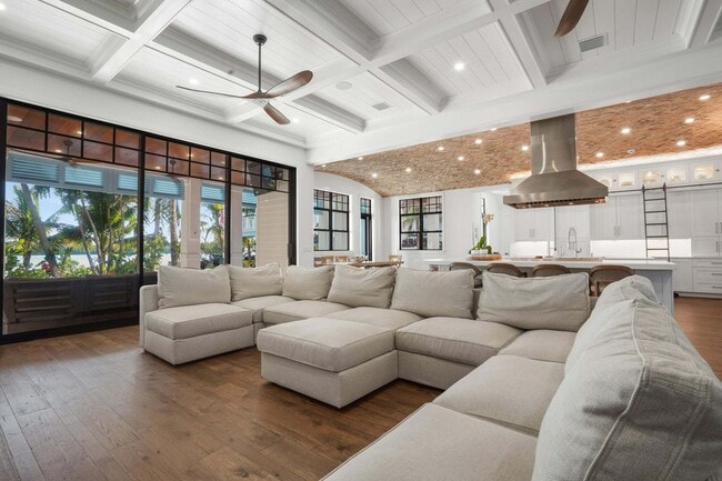 Building Photo - 19471 Harbor Rd S