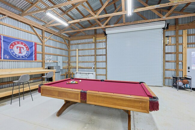 Building Photo - 2368 County Road 852-SI ID1055509P