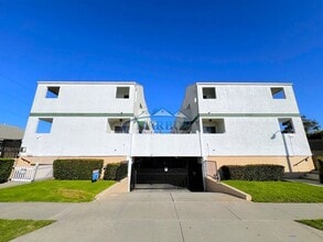 Building Photo - 4567 W 159th St