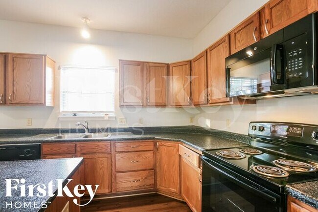 Building Photo - 11641 Eldridge Dr