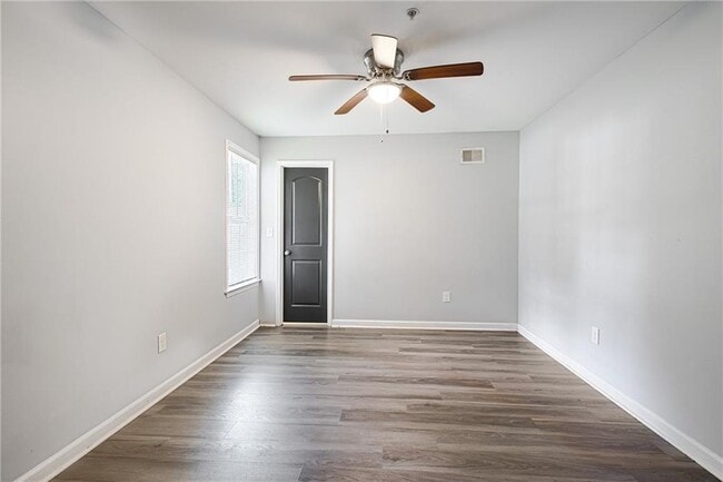 Building Photo - 389 Riverbrook Trail