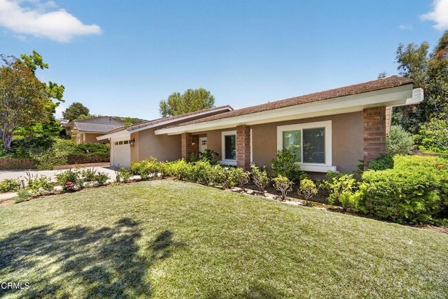 Building Photo - 1502 Briarglen Ave