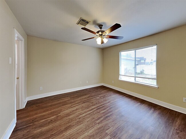 Building Photo - 18722 Atasca Oaks Dr