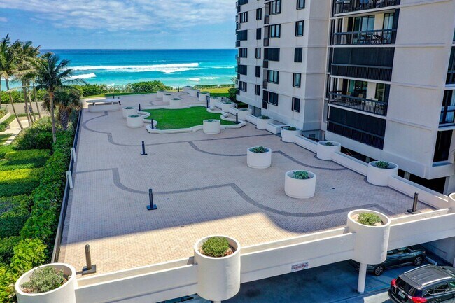 Building Photo - 5380 N Ocean Dr